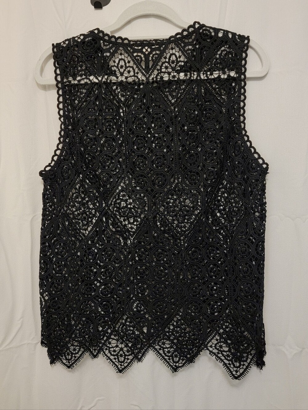 Deletta Black Lace Sleeveless Top